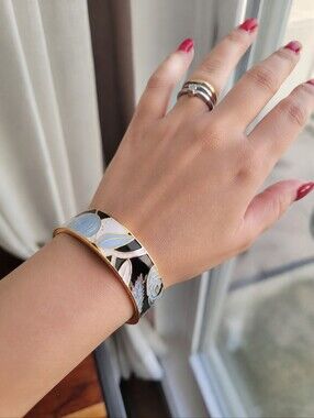 Rifle Paper Co. – Colette Cuff Floral Polished Enamel Gold Plating Logo MINT